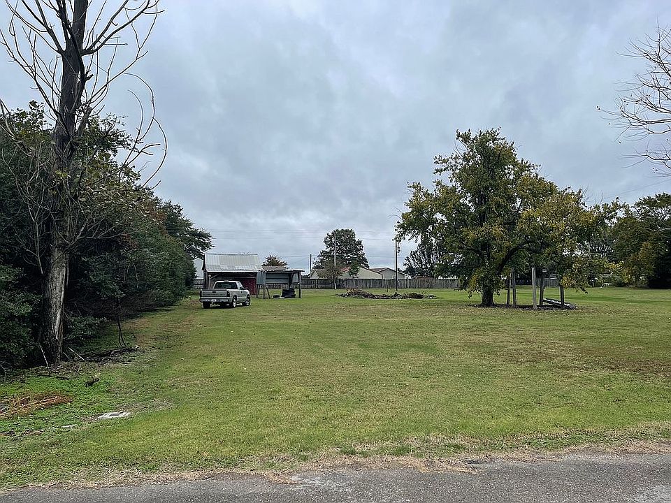 2nd image of 20695 Karsten Dr