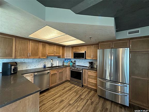 4th image of UNIT 1260-424 Spadina CRESCENT E