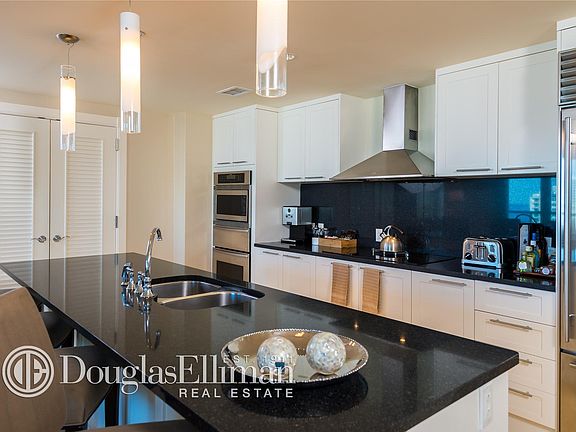 4th image of 1 N Fort Lauderdale Blvd #1602