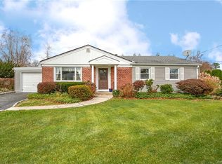 98 Holbrooke Rd, White Plains, NY 10605