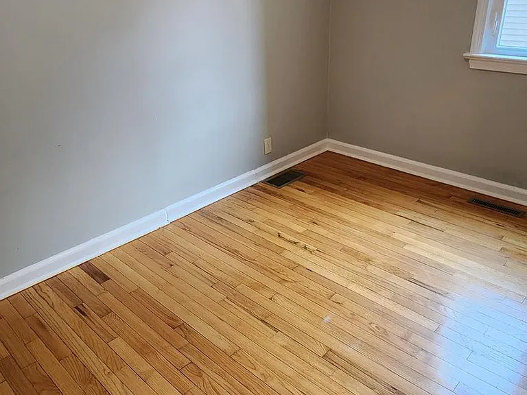 225 Deptford Rd — Photo 13