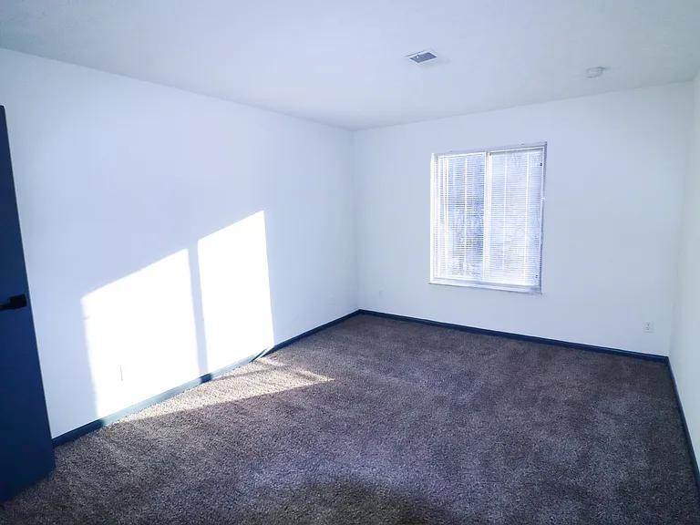 The Ridgeview Apartment — Photo 27