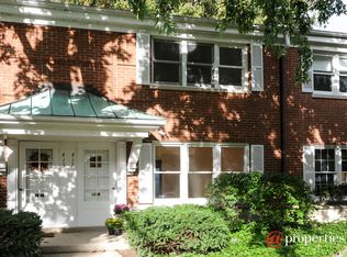 417 3rd St, Wilmette, IL 60091