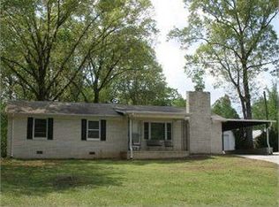 456 Lawhouse Rd, Toccoa, GA 30577