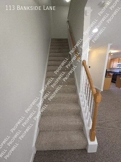 3 bed, 2.5 bath, 1550 sqft, $1,625 — Photo 3