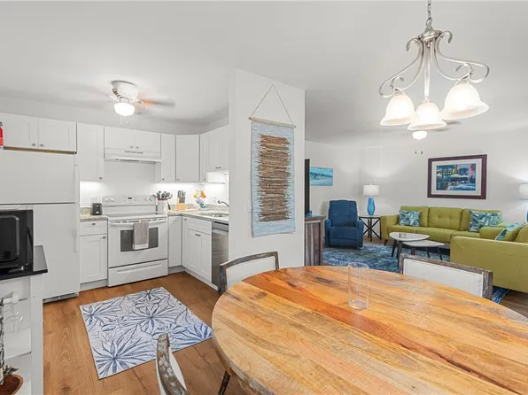 39 Vista Gardens Trl APT 102, Vero Beach, FL 32962