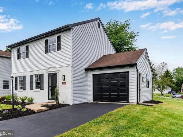 439 Coreopsis Dr, Lancaster, PA 17602