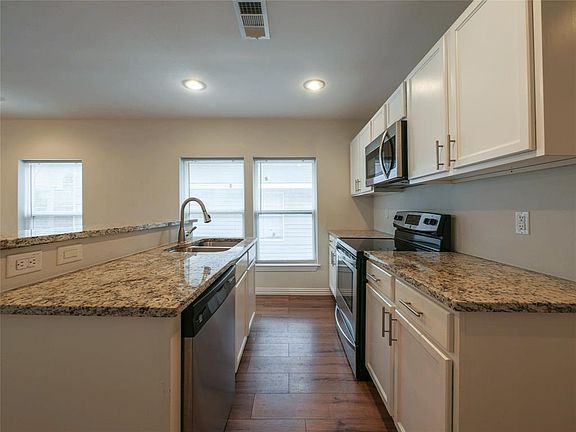 2nd image of 5317 Reiger Ave #B