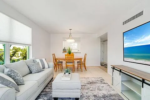 4330 Falmouth Dr — Photo 18