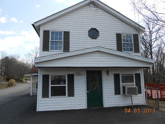 2nd image of 110 1st Ave