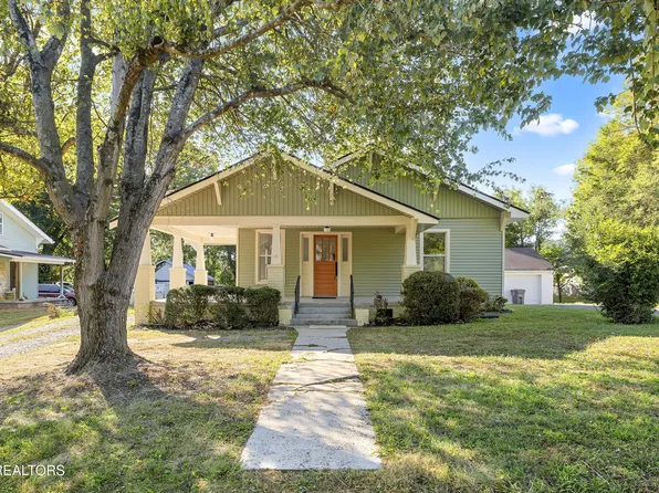 2616 Woodrow Dr, Knoxville, TN 37918