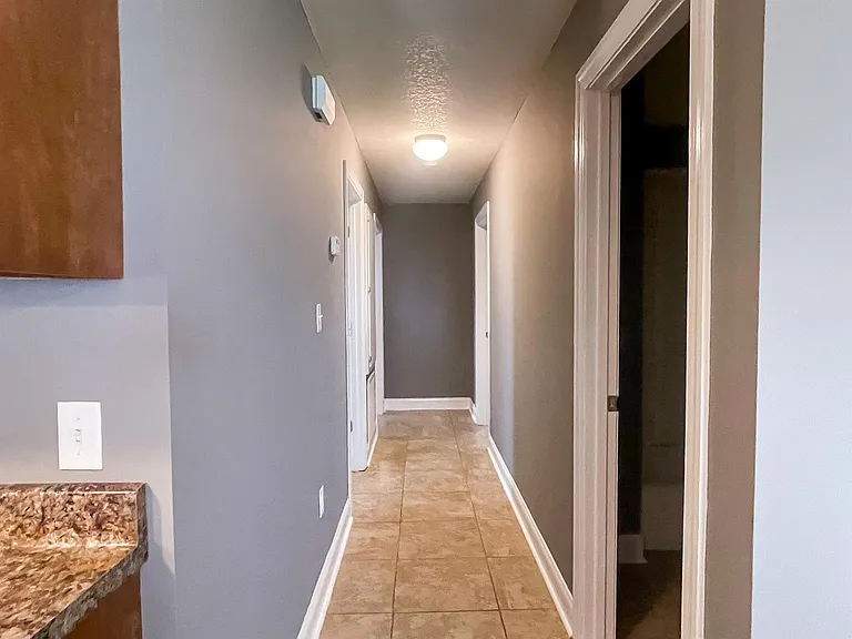 1625 Oxford Pl — Photo 8