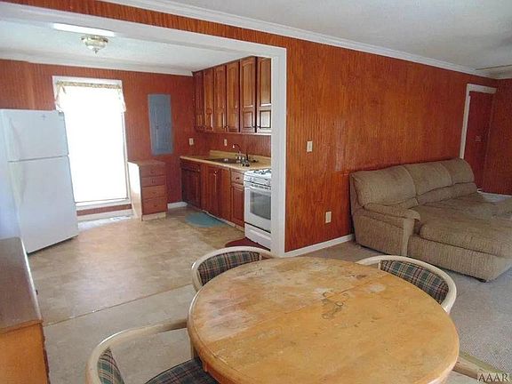 3rd image of 106A Sea Gull Ln