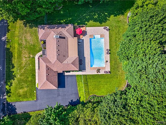 4th image of 45 Arlington Rd