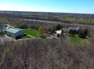 N64W20161 Mill Rd, Menomonee Falls, WI 53051