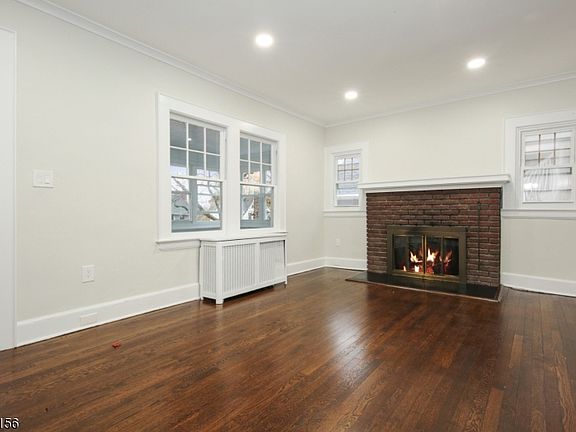 2nd image of 152 Essex Avenue Glen Rdg