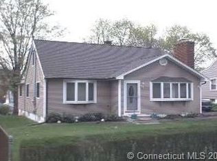 102 Crestwood Ave, Waterbury, CT 06704