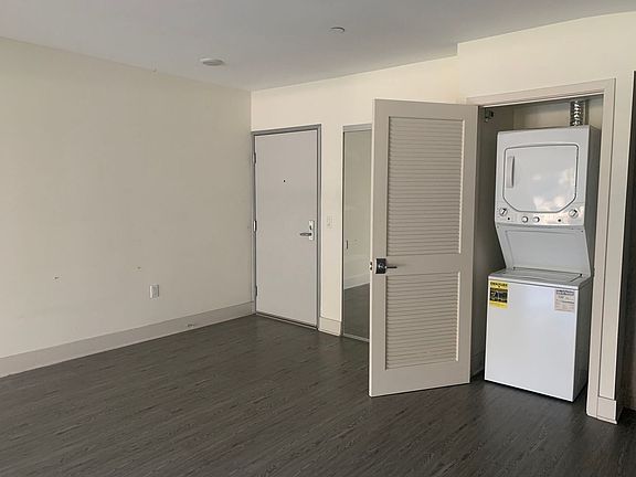 5th image of 2022 W Sunset Blvd APT 503