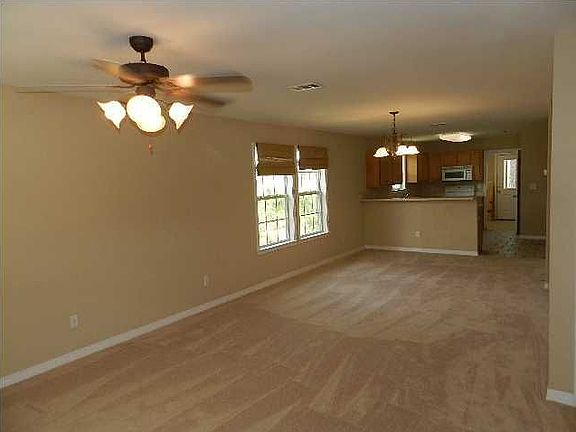 3rd image of 45 Shelter Cove Dr