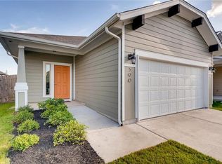 390 Wapiti Rd, Buda, TX 78610