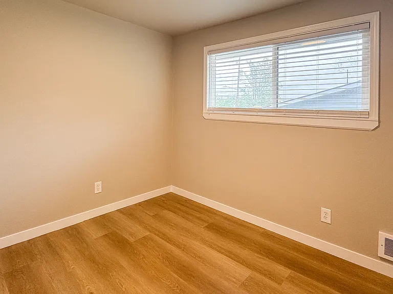 2815 S Alaska St #202 — Photo 10
