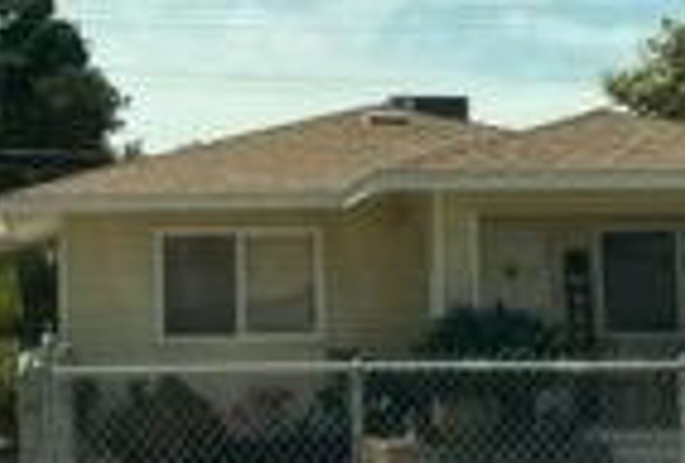 1317 W Oak St, Visalia, CA 93291 Zillow