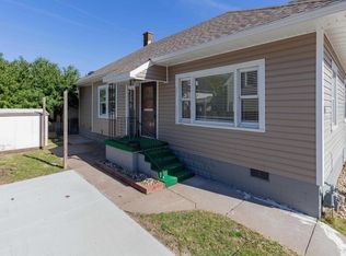 1009 19th Ave, Moline, IL 61265