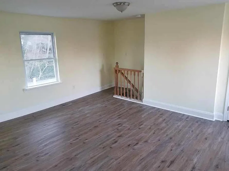 710 Cameron St — Photo 11