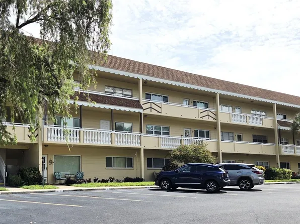2041 Australia Way W APT 23, Clearwater, FL 33763