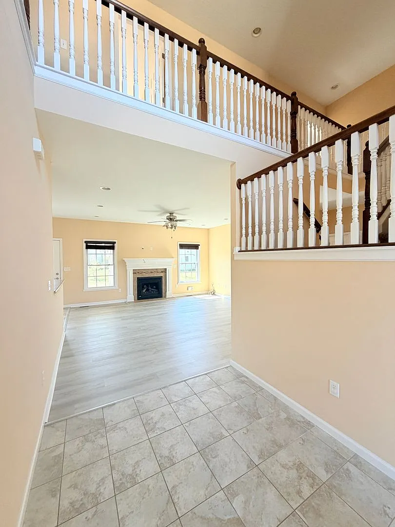 Now Showing: 4 Bedroom / 3 Bath Home Located At 2073 Pawnee Trl In Columbus — Photo 2