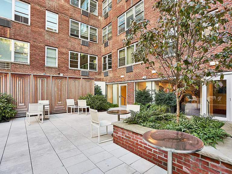 245 E 80th St #6K — Photo 16