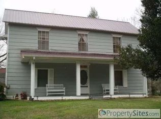 732 Old Hen Valley Rd, Oliver Springs, TN 37840