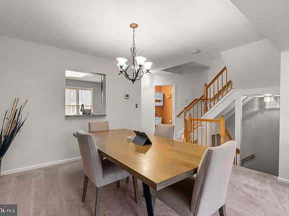 4th image of 8604 Woodland Manor Dr