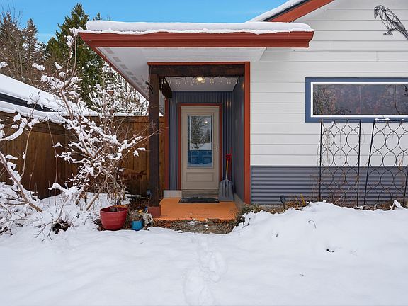 3rd image of 1210 Spruce St