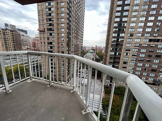 Rented by Fortress Realty Inc. | media 25