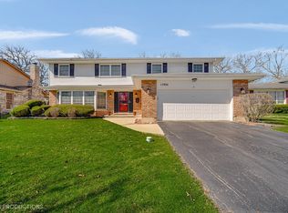 17924 Cherrywood Ln, Homewood, IL