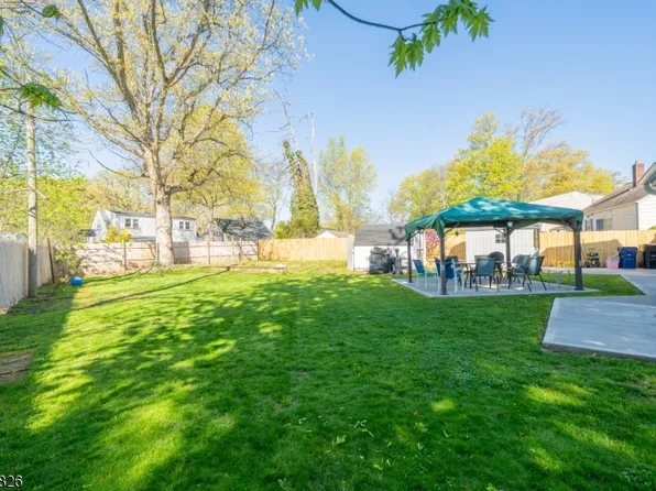 818 Sterling St, Plainfield City, NJ 07062