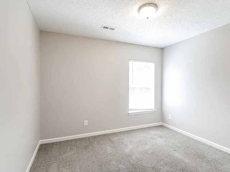 624 Lightspun Ln — Photo 13
