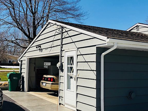 5th image of 12861 Lynn Dr
