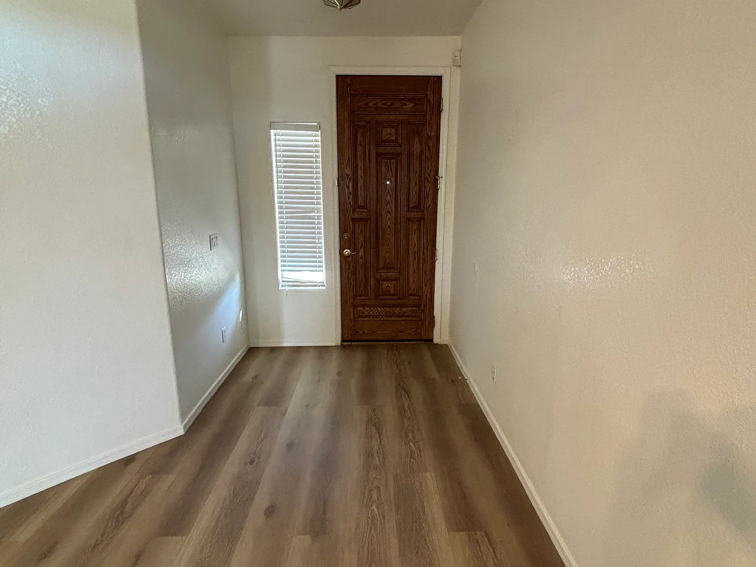 4 bed, 1743 sqft, $2,500 — Photo 2