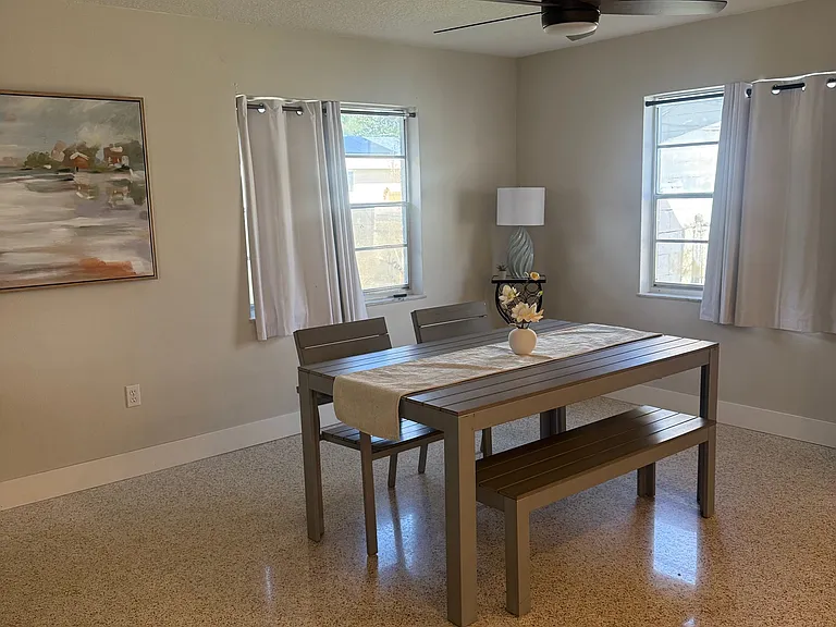 4704 Telfair Dr — Photo 10