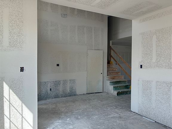 3rd image of 11113 Undae Ct