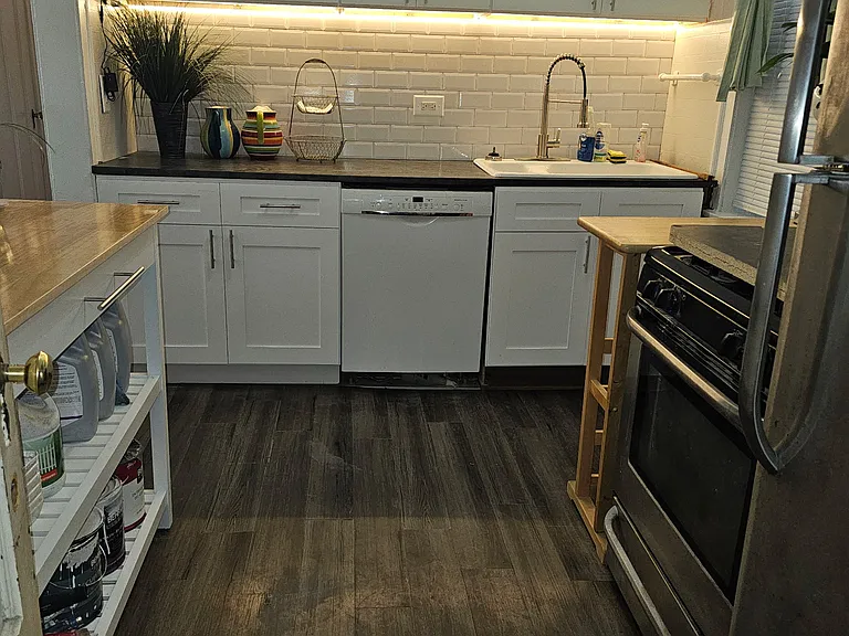 2423 W Lunt Ave #1S — Photo 13