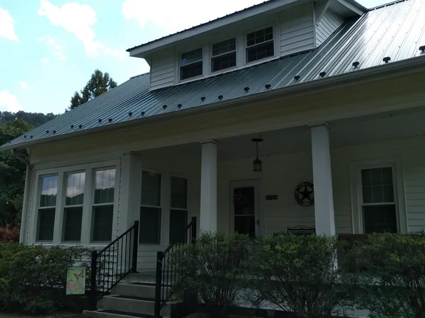 11094 Porterfield Hwy, Abingdon, VA 24210