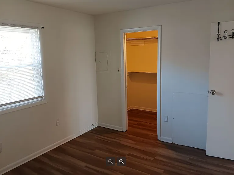 5304 Jackson St — Photo 10