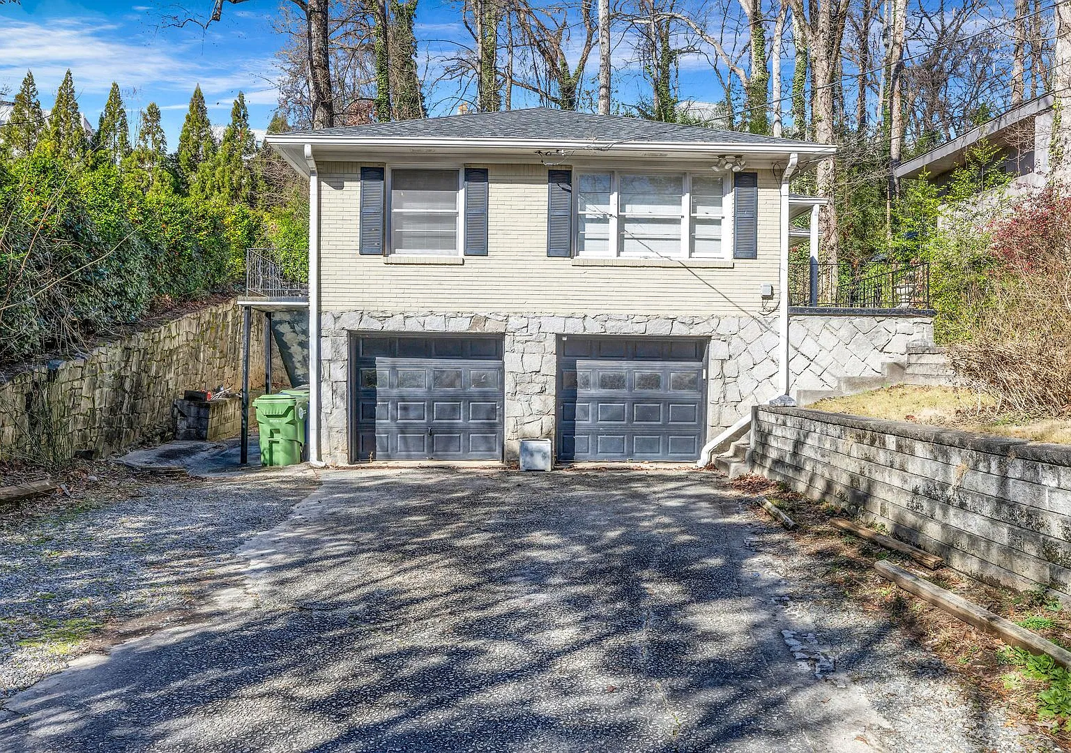 1870 Windemere Drive — Photo 1
