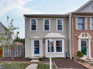 16 Fencerow Ct, Nottingham, MD 21236