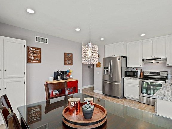 4th image of 13842 Midgrove Ct