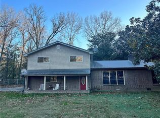 605 Peters St, Calhoun, GA 30701