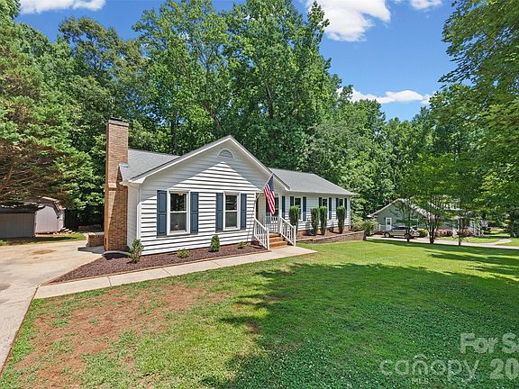 3rd image of 988 Pleasant Ridge Rd #23
